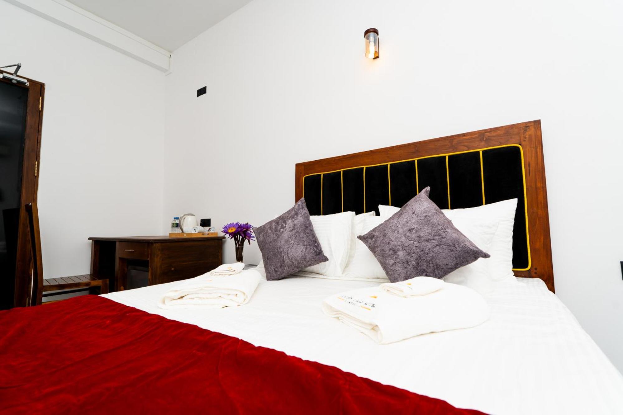 Golden Stars Hotel Dambulla Esterno foto