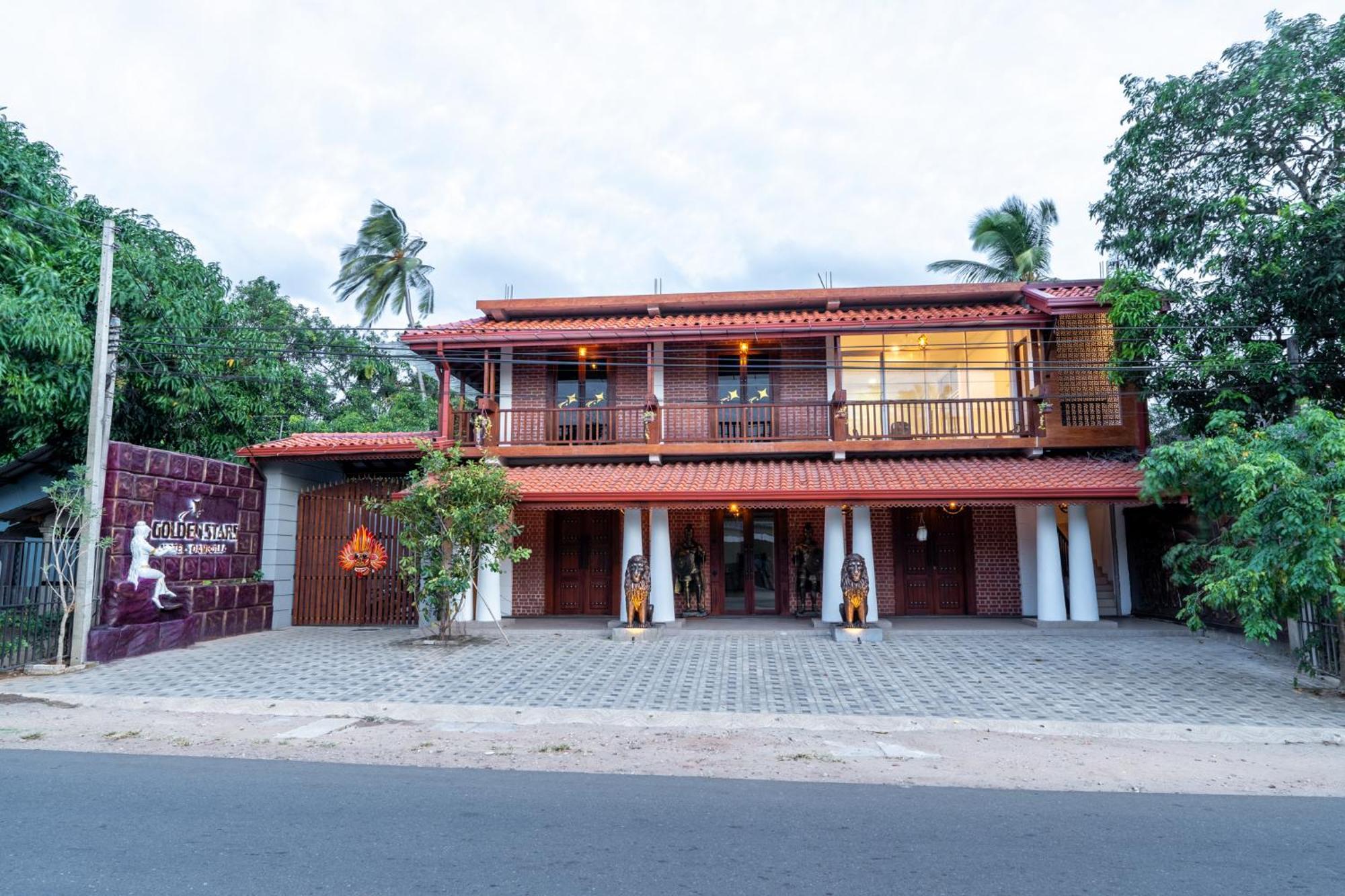 Golden Stars Hotel Dambulla Esterno foto