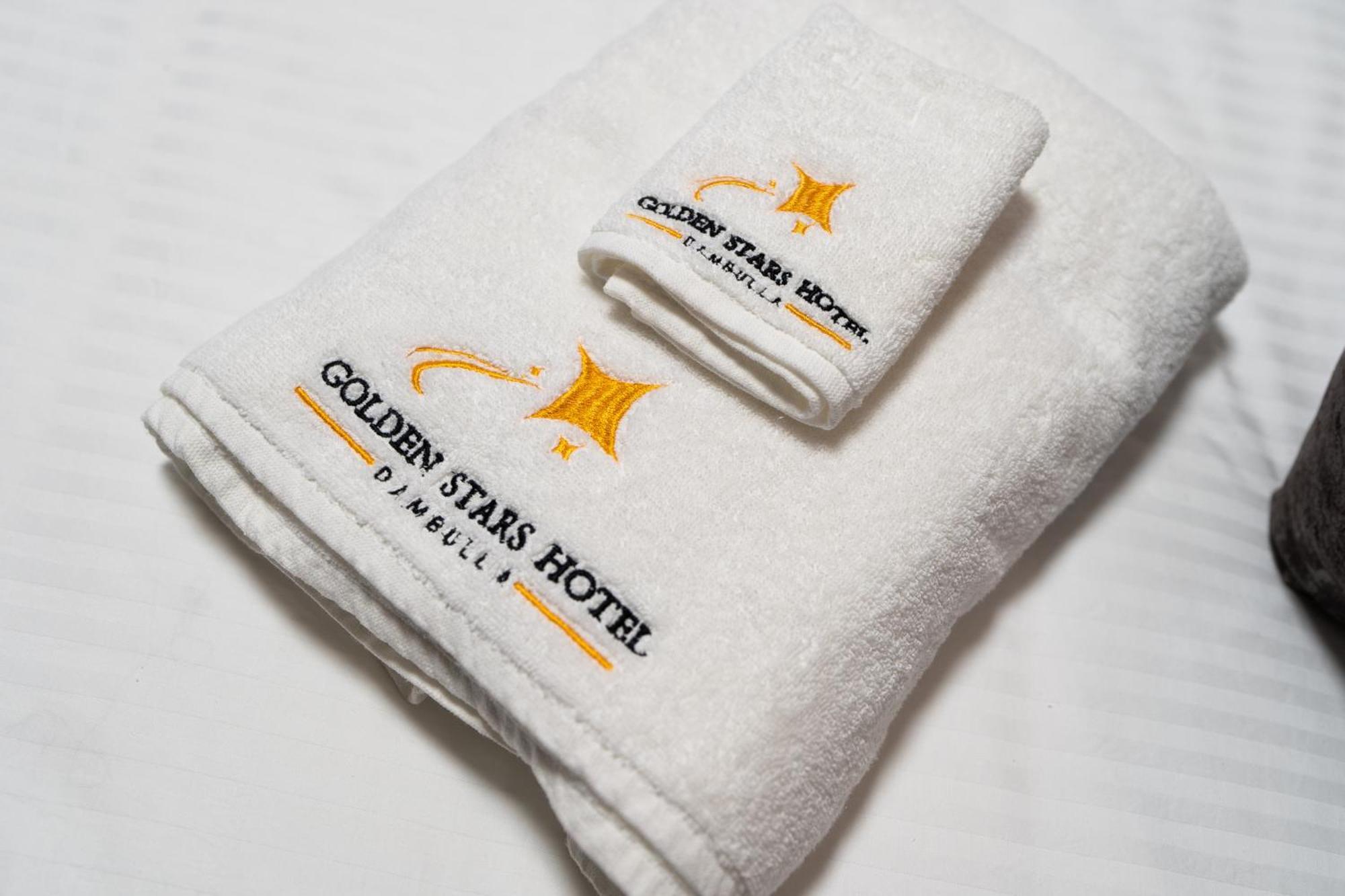 Golden Stars Hotel Dambulla Esterno foto